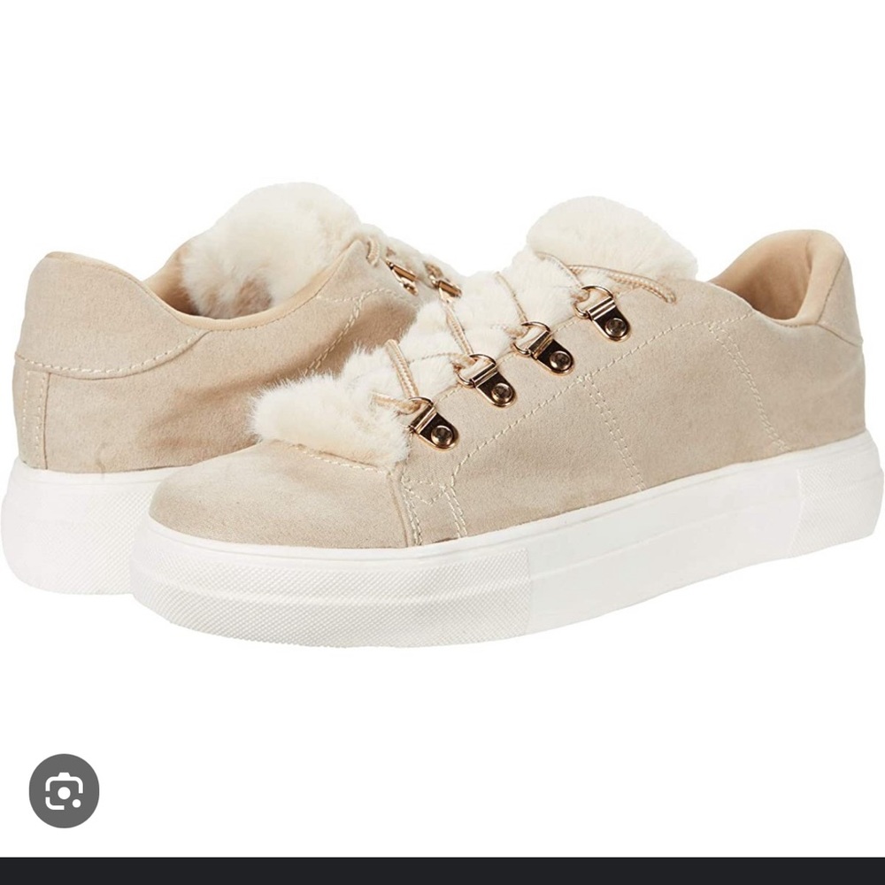 NWT (no box) madden girl sneakers